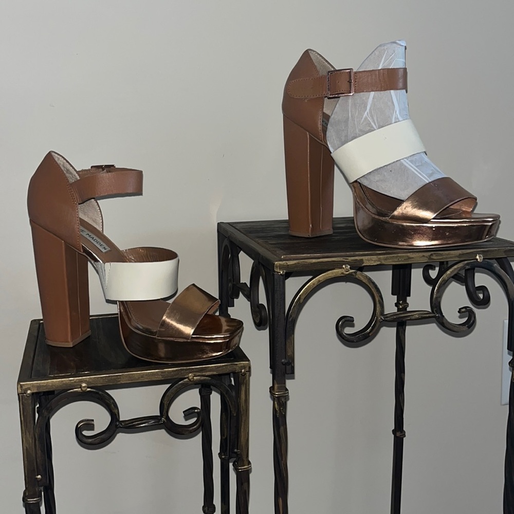 Steven Madden Tan, cream and copper chunky heel sandal. Size 8M